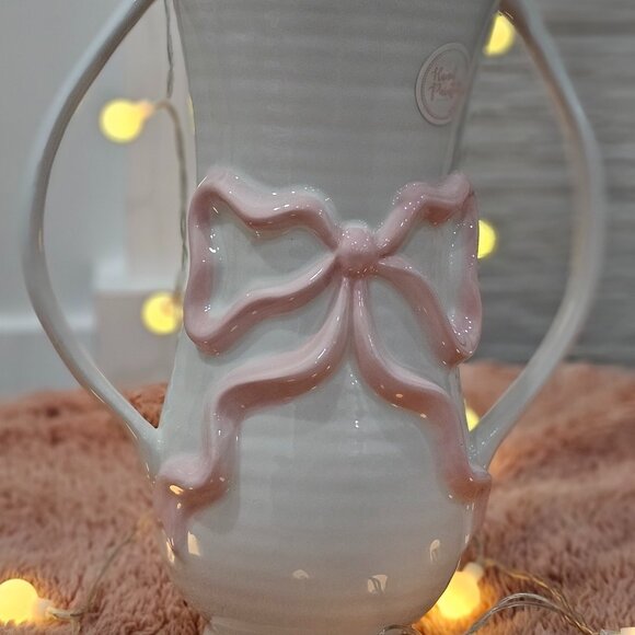 Viral Coquette Pink Bow Vase - Hand-Painted NWT - Picture 3 of 4